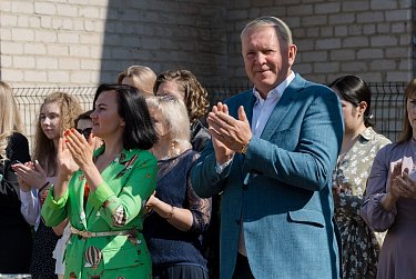 В школах Оренбуржья прозвенели Последние звонки 